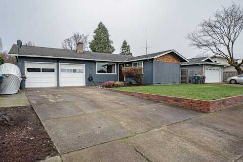 3066 Starwood Court, Central Point, OR 97502