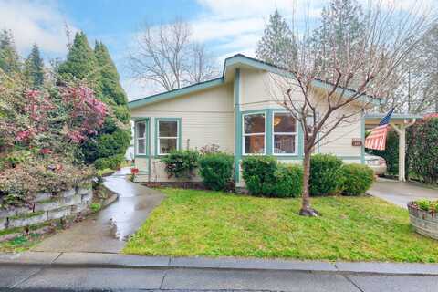 129 NW Wrightwood Circle, Grants Pass, OR 97526