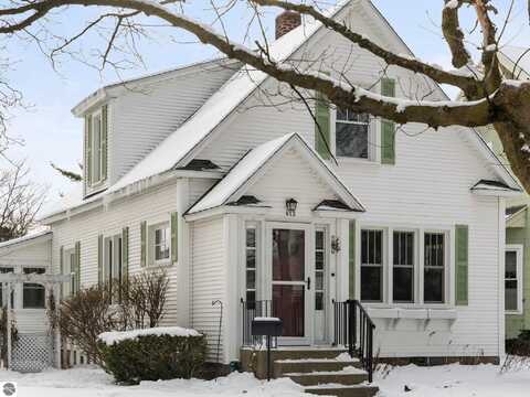 413 W Eleventh Street, Traverse City, MI 49684