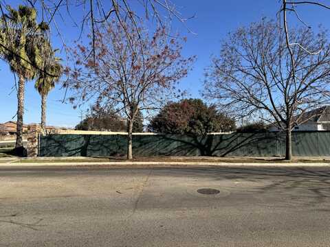 2650 N Kayenta Street, Visalia, CA 93291