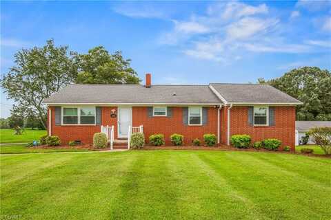 1435 Thomas Road, Lexington, NC 27295