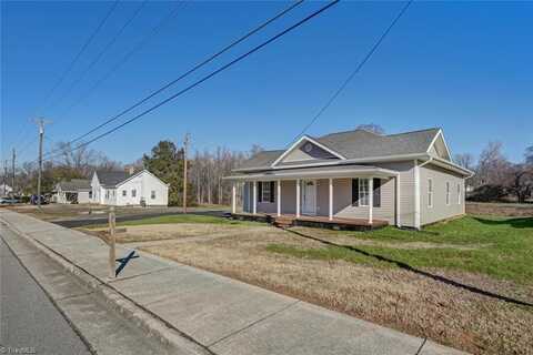 1015 N Scales Street, Reidsville, NC 27320