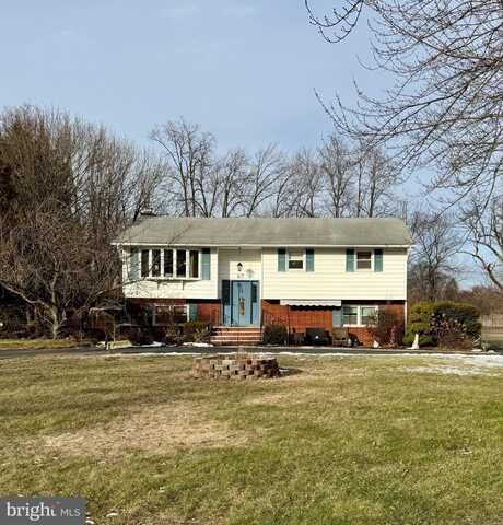 102 SUNSET ROAD, BURLINGTON, NJ 08016