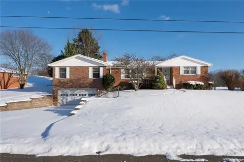 607 Rial Ln, Hempfield Twp - WML, PA 15601