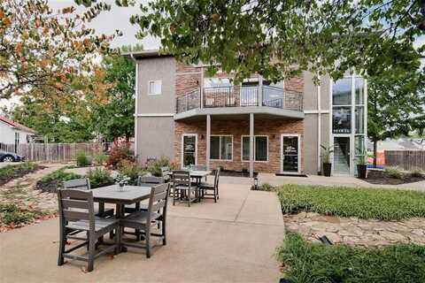 512 SW B ST Unit #22, Bentonville, AR 72712