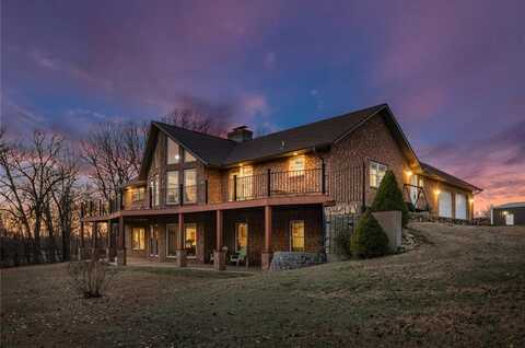 15262 Shipe RD, Gravette, AR 72736