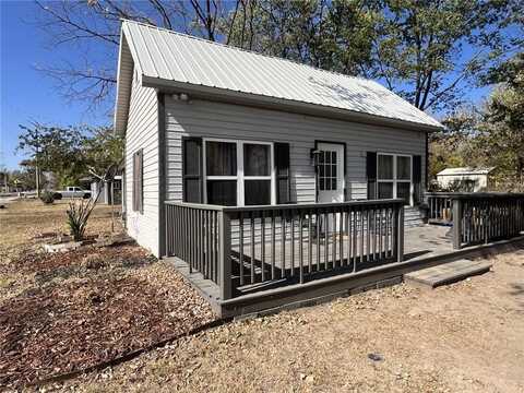 311 SW 3rd AVE, Gravette, AR 72736