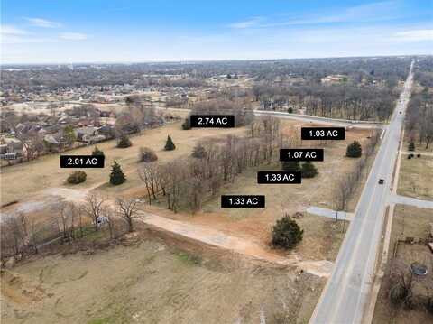 1533 N Dogwood ST, Siloam Springs, AR 72761