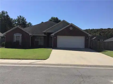 523 Powerline PL, Fayetteville, AR 72701