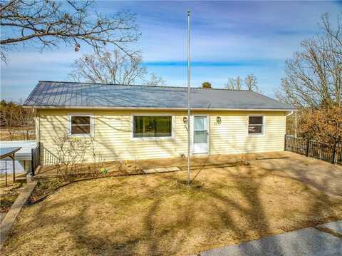 325 Michael LN, Diamond City, AR 72630