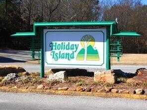 Cedar LN, Holiday Island, AR 72631