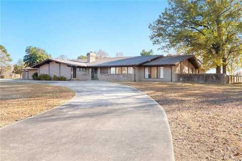 305 Irving ST, Gravette, AR 72736
