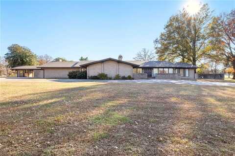 305 Irving ST, Gravette, AR 72736