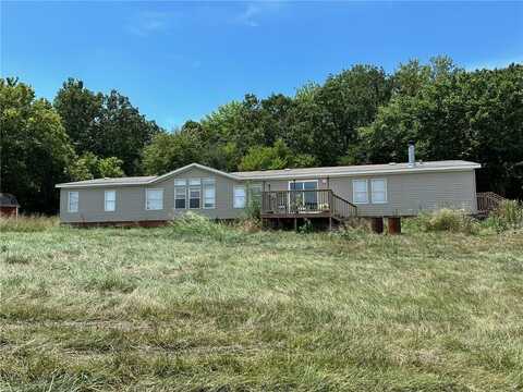 11121 Wolf Track RD, Summers, AR 72769