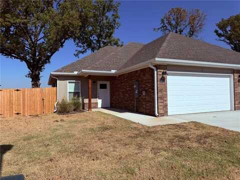 16 E Retriever ST Unit #1, Farmington, AR 72730