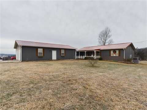 10935 Jones RD, Everton, AR 72633