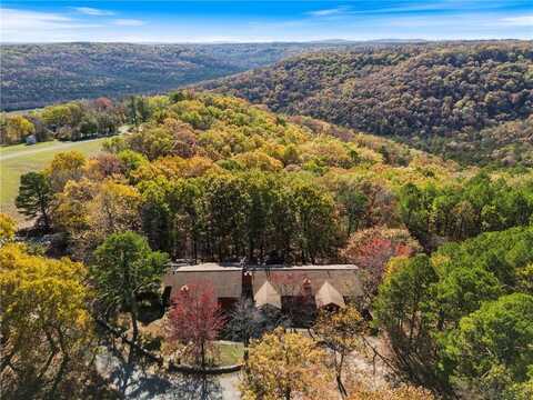 188 Hummingbird LN, Eureka Springs, AR 72632