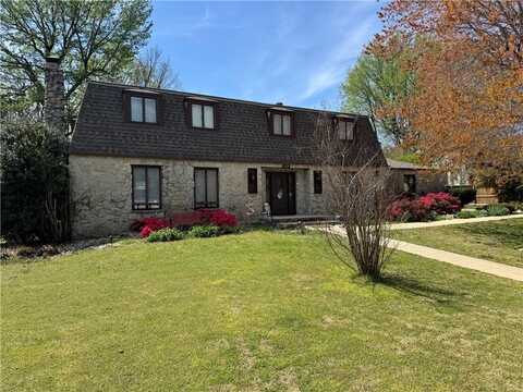 202 Magnolia ST, Harrison, AR 72601