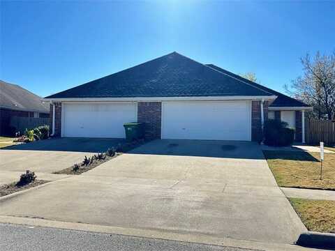 69 W Sweetwater WY, Farmington, AR 72730