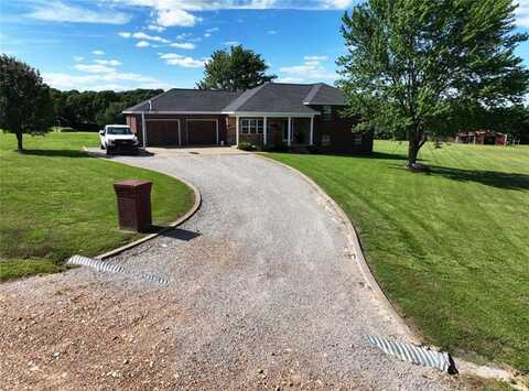 42 County Road 640, Green Forest, AR 72638