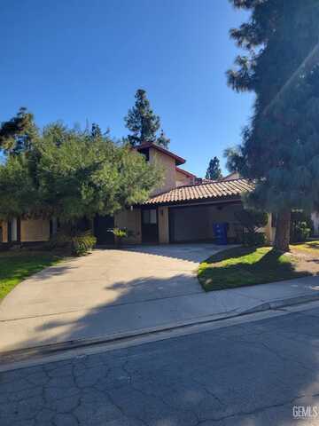 4162 Pinewood Lake Drive, Bakersfield, CA 93309