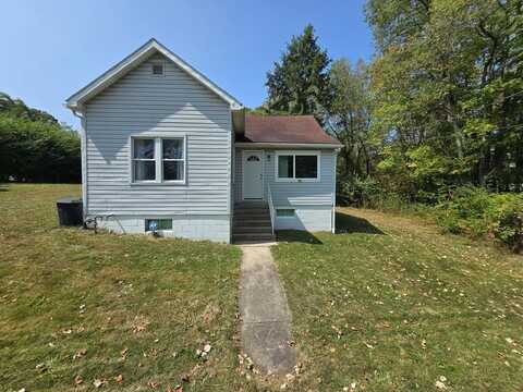 116 1/2 RIDGE AVE, MABSCOTT, WV 25871