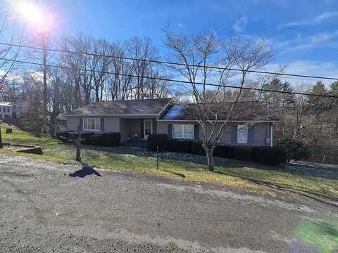 125 CIRCLE TREE DRIVE, BECKLEY, WV 25801