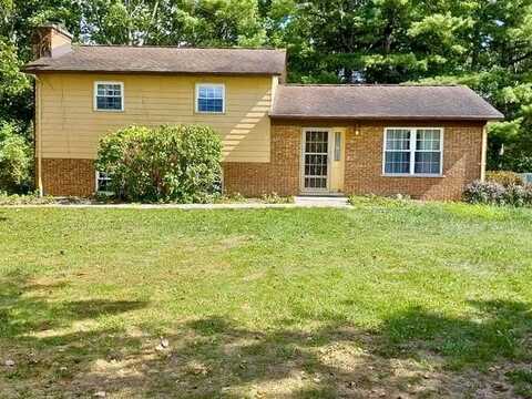 1006 SCOTT RIDGE ROAD, BEAVER, WV 25813