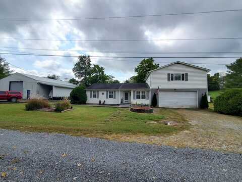 35 BIRD LANE, FAYETTEVILLE, WV 25840