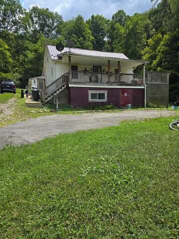 1680 PACKS BRANCH ROAD, MT. HOPE, WV 25880