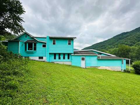 1401 TERRACE STREET, HINTON, WV 25951