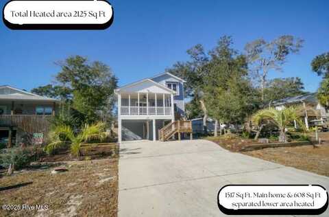 105 SW 11th Street, Oak Island, NC 28465
