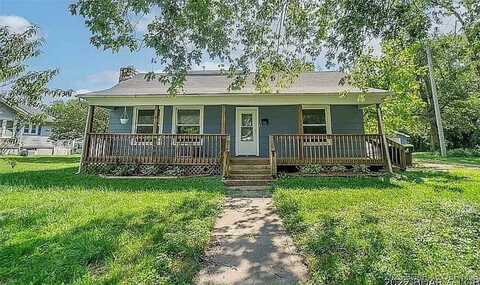 508 Monroe Street, Versailles, MO 65084