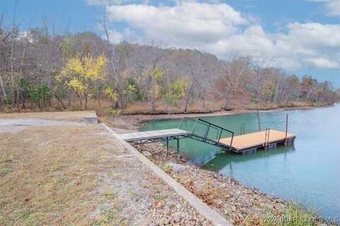 Rogers Circle, Edwards, MO 65326