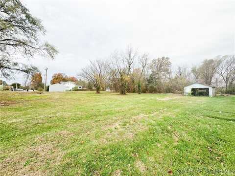 107 South Maple, Versailles, MO 65084