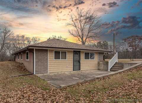 30077 Johnson Drive, Warsaw, MO 65355