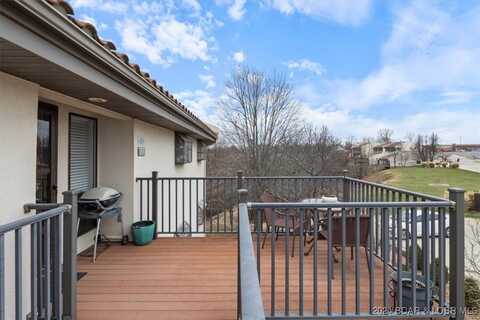 429 Racquet Club Drive, Lake Ozark, MO 65049