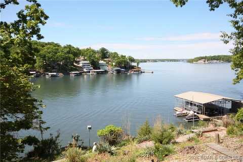 4612 Lakehurst Circle, Osage Beach, MO 65065