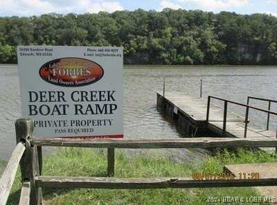 Lot 1384 Dunn Drive, Edwards, MO 65326