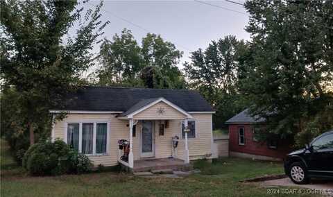 304 3rd Street, Stover, MO 65078