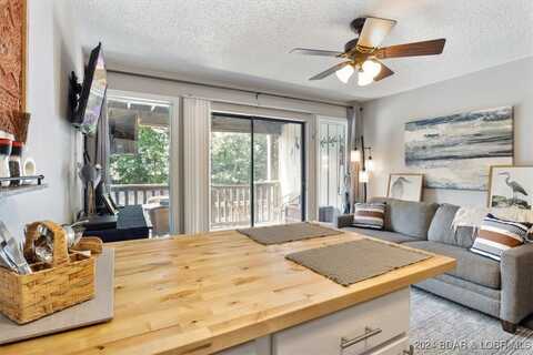 150 Southwood Shores Place, Lake Ozark, MO 65049