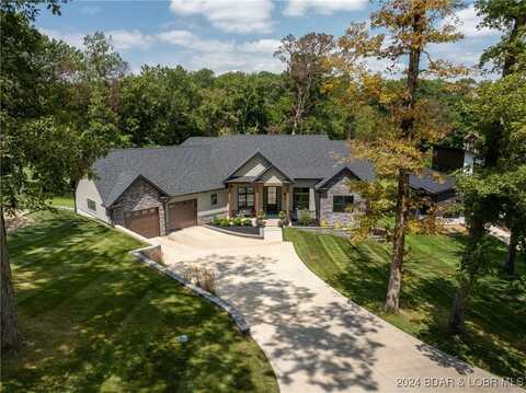 219 Oakmont Avenue, Lake Ozark, MO 65049