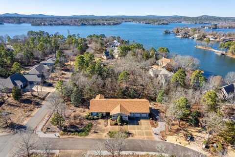 24 Excelso Lane, Hot Springs Village, AR 71909
