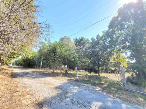 176 Double G Farm Road, Romance, AR 72136