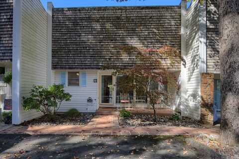 4 Calanas Lane, Hot Springs Village, AR 71909