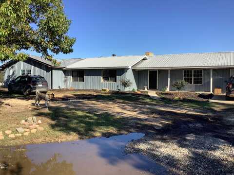 552 Strawberry Road, Delight, AR 71940