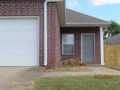 102 Dakota Trail, Farmington, AR 72730