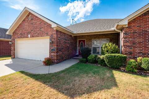 1135 Champions Drive, Conway, AR 72034