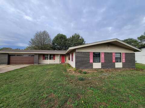 2118 Fairway St, Stuttgart, AR 72160