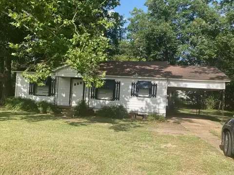 703 S HERVEY ST, Hope, AR 71801